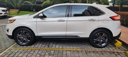 Ford Edge 2.0 Titanium