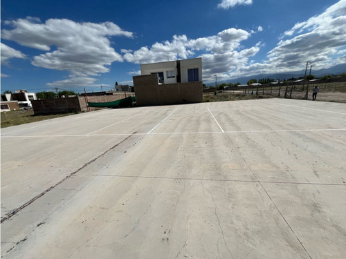 Terreno 715m2 Con Plataforma De Cemento En La Consulta