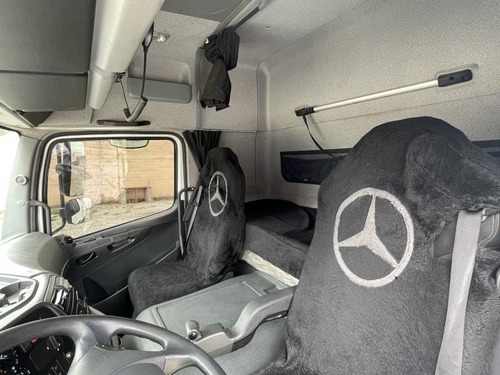 Imagem 6 de 11 de Mercedes-benz Atego 2430 6x2 2p (diesel)(e5) 2019/2019 Auto