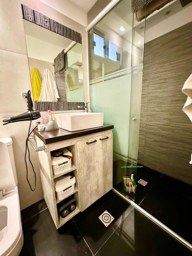 Imagen 5 de 11 de Espectacular Apartamento En Excelente Zona Con Garaje! Reciclado Totalmente A Nuevo Con Los Mejores Materiales De Plaza. 3 Dormitorios 2 Baños