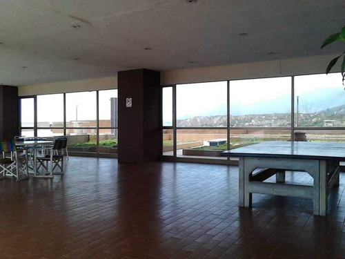 Imagen 11 de 16 de Venta De Apartamento En Playa Grande - Vargas