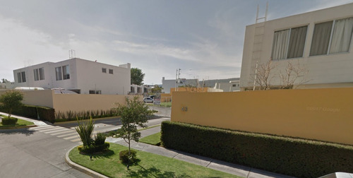 Casa En Venta, Parque Arrayanes, Guadalajara, Rh*