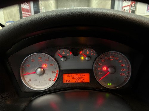 Fiat Stilo 1.8 MPI ATTRACTIVE 8V FLEX 4P MANUAL