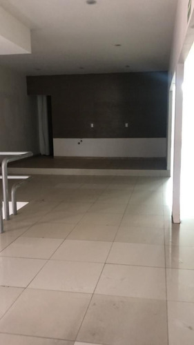 Imagen 6 de 14 de Local Para Universidad, Escuela Ó Academia En Renta