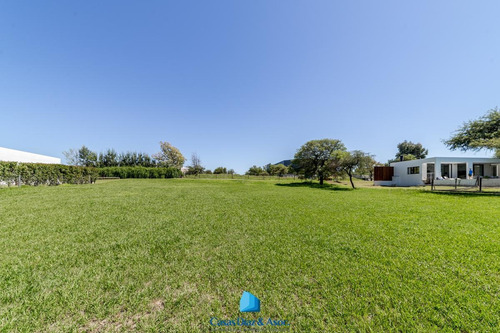 Imagen 10 de 25 de Gran Lote En Venta De 2100 M2 - Country Causana