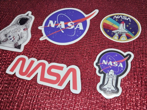 Imagen 3 de 3 de Calcomanías Nasa Sticker Laptop Pared Carro Universo Celular
