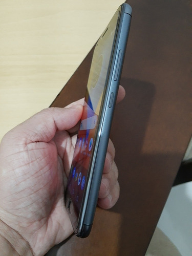 Moto E4 Plus