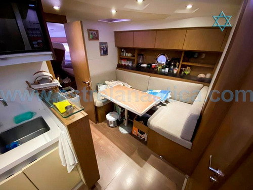 Imagem 5 de 9 de Lancha Beneteau 44 Iate Axtor Fs Azimut Ferreti Schaefer Nhd