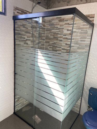 Imagen 4 de 10 de Mampara Para Baño En Vidrio Templado . Trabajos A Medida