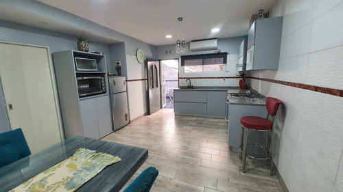 Casa 3 Amb. Reciclada A Nueva