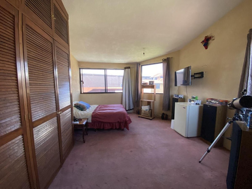 Casa En Venta En Tlalpan, Amplia,iluminada Y Con Jardín
