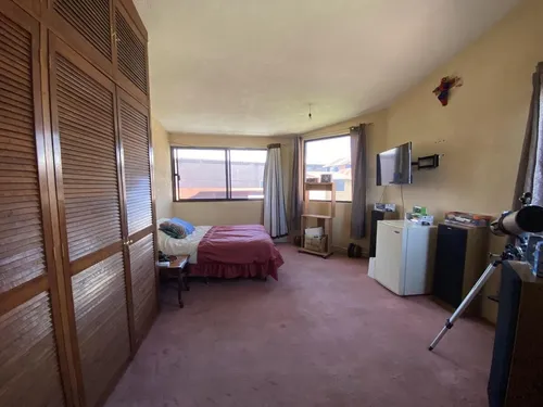 Casa En Venta En Tlalpan, Amplia,iluminada Y Con Jardín
