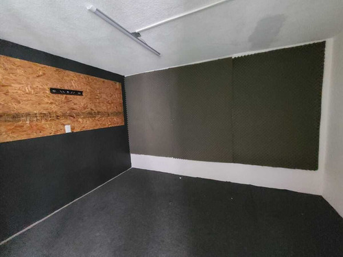 Casa En Renta Con Uso De Suelo Habitacional Con Servicios Tipo A Ubicación Est