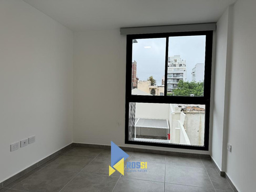 Venta De Departamento En General Paz! Un Dormitorio A Estrenar!