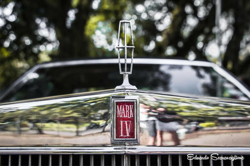 Lincoln Continental Mark Iv