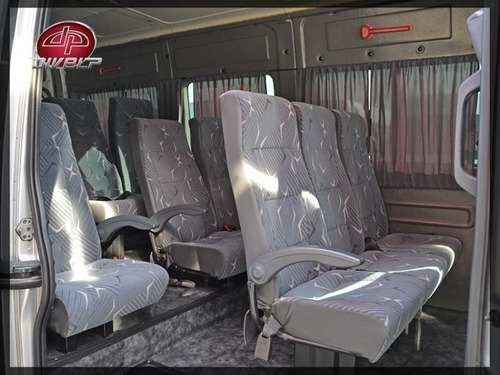 Imagem 4 de 15 de Van Renault Master 2.5 Passageiro Minibus L3h2 16l