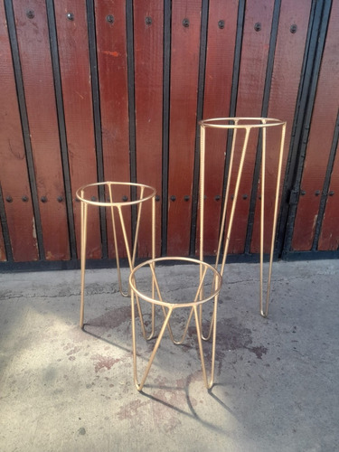 Set De 3 Porta Maceteros, 40, 60 Y 80 Cms. Color A Elección