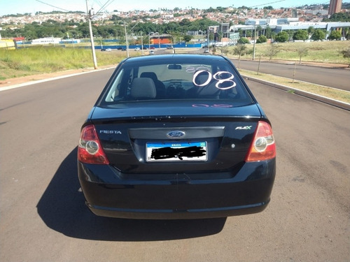 Imagem 8 de 11 de Ford Fiesta Sedan 1.0 4p Flex 2008