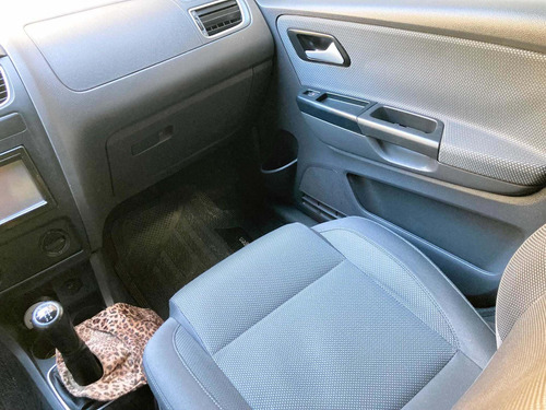 Volkswagen Fox 2011 1.0 Vht Total Flex 5p