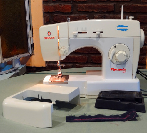 Maquina De Coser Familiar Singer Florencia 64 Blanco (Usado)