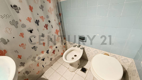 Venta De Departamento Dos Ambientes A 200 Metros De Plaza Colón, Mar Del Plata.