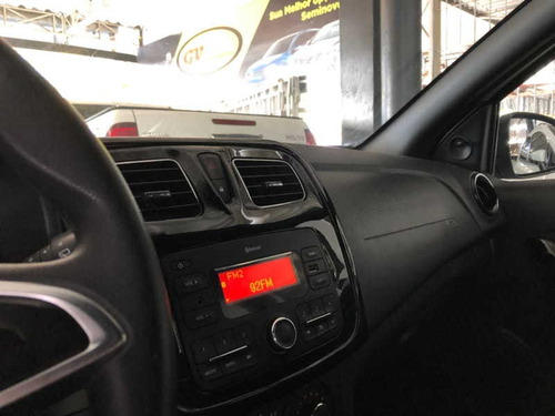 Imagem 13 de 15 de Sandero Stepway Zen 2020