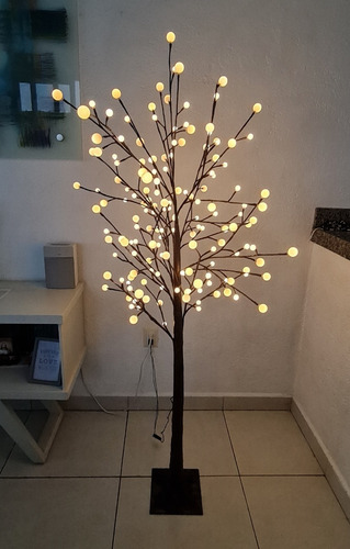 Árbol Decorativo Con Iluminación Led