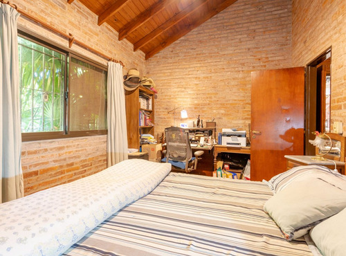 Casa Venta 4 Dorm Don Torcuato C Pileta 1100 Mts2