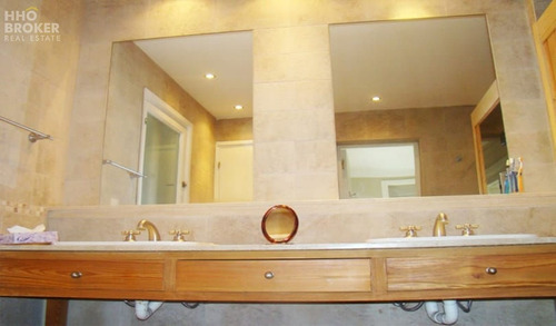 Excelente Propiedad A Pasos Del Mar - Playa Brava - Punta Del Este- Ref: 129