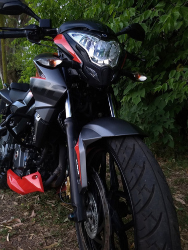 Rouser Ns 200fi