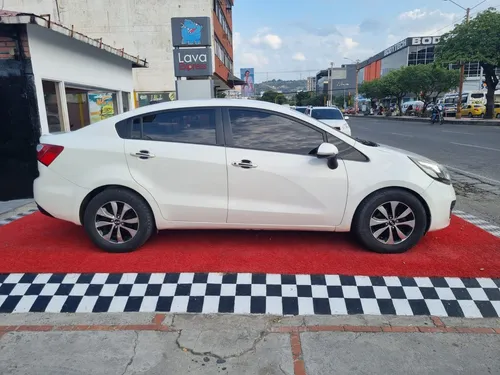 Kia Rio UB EX 1.4 AT