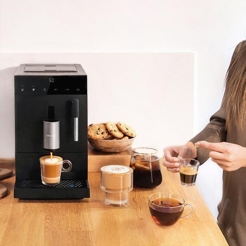 Cafetera Superautomática Cecotec Cremmaet Compact Steam 19b