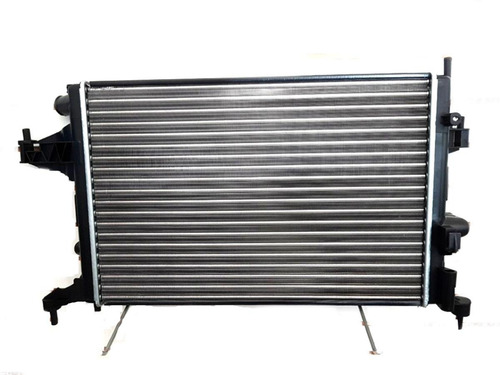 Imagen 2 de 7 de Radiador Motor Chevrolet Montana 1.8 Manual 01-11 Antares