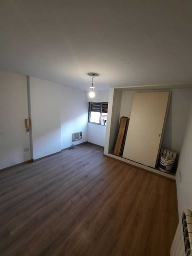 Imagen 2 de 6 de Amplio Semipiso Todo Reciclado!!