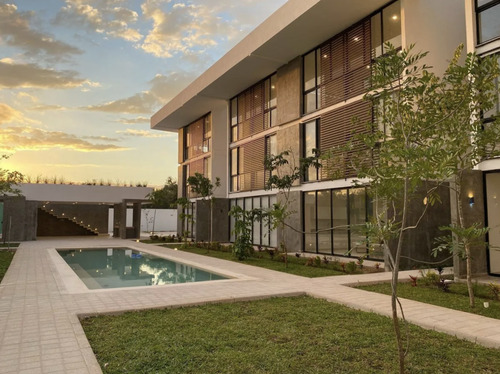 Departamento En Venta En Mérida, Nutuuk, De 1 Habitación De Entrega Inmediata