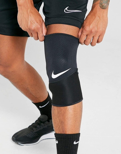 Rodillera Nike  Patella Knee Slee 2.0 Compresiva Talle Xl