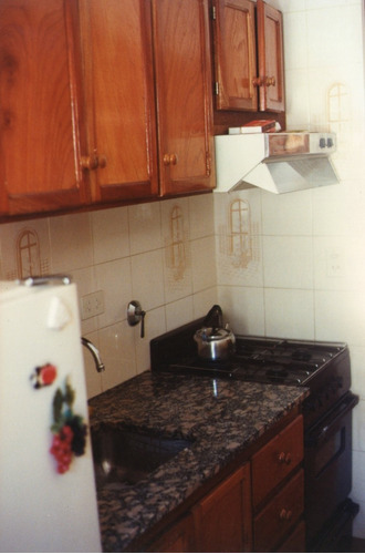 Imagen 2 de 14 de Dúplex-triplex Medio, Garage,c/rejas 3 Dorm. 2 Baños, Patio