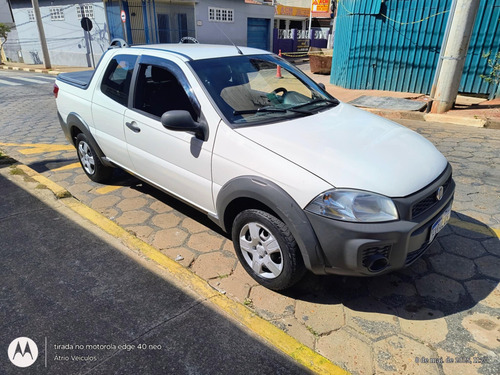 Fiat Strada 1.4 Hard Working Cab. Dupla Flex 3p