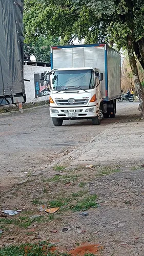 Hermoso Camion Hino Gd 2012 Furgon Unico Dueño