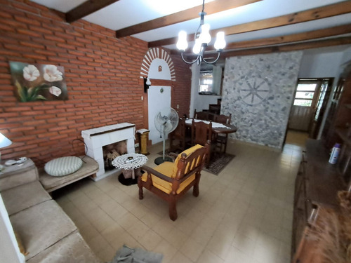 Venta Duplex En Moron, A 7 Cuadras De Av Rivadavia