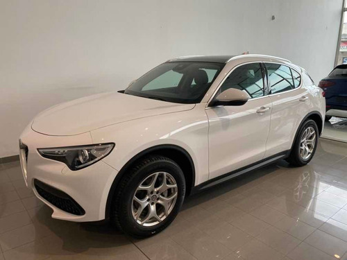 Alfa Romeo Stelvio 2.0 200cv Distinctive Q4