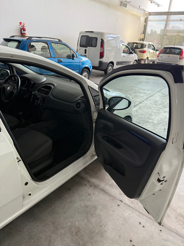 Fiat Punto 1.4 Attractive C/radio Integrada