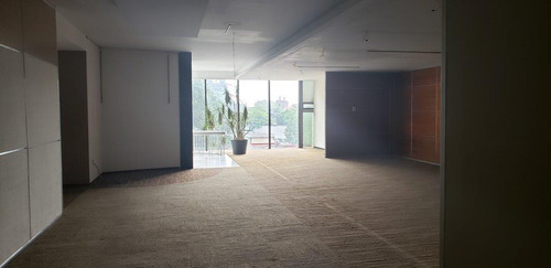 Edificio De Oficinas/comercial En Renta En Lomas De Chapultepec