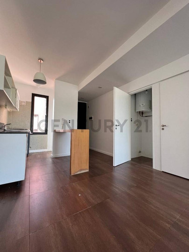 Imagen 22 de 30 de Venta Depto En Duplex Dos Amb. Suite Cochera Cubierta Patio Luminoso Nuñez