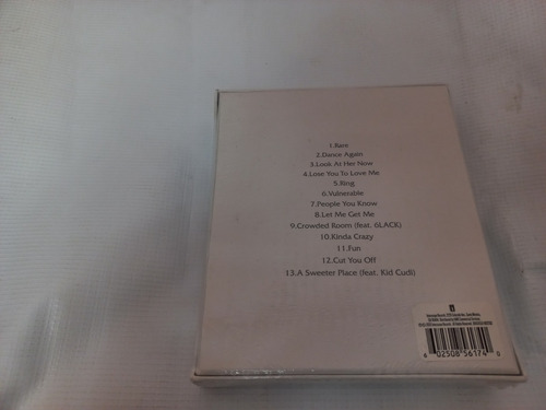 Selena Gomez Rare Box Set Limited Edition Poster/libro