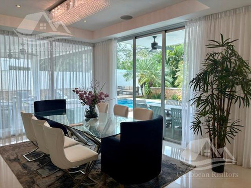 Casa En Venta En Lagos Del Sol Cancun
