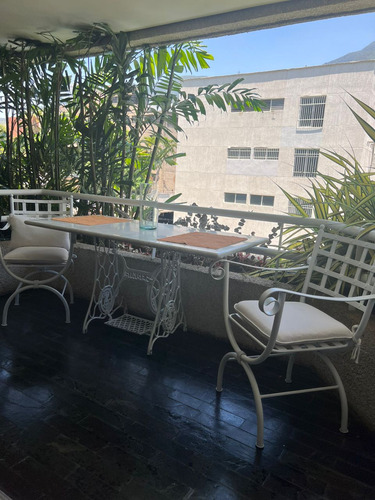 Se Alquila Apartamento Amoblado En Altamira 1 Habitación.