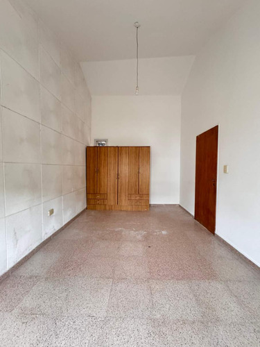 Alquiler Duplex A Metros De Av. Sabattini - 2 Dorm Con Cochera Y Patio - Veni A Verlo!