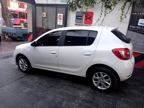 Imagen 8 de 15 de Renault Sandero 2018 1.6 Privilege 105cv