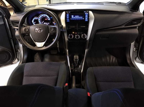 Imagem 6 de 9 de Toyota Yaris 1.3 16v Flex Xl Live Multidrive